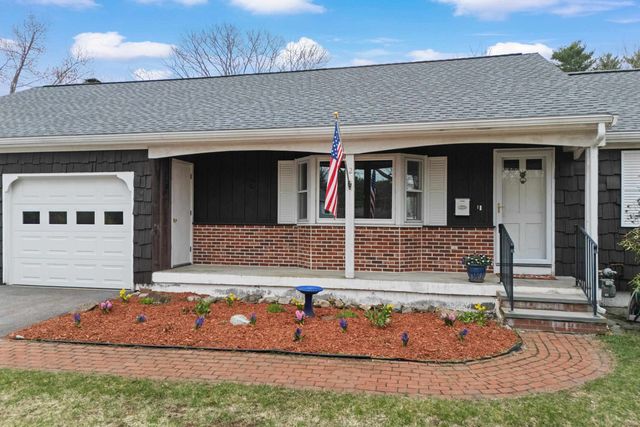 12 Colonial Circle, Hampton, NH 03842