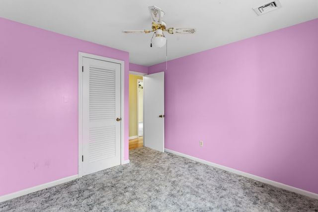 12 Colonial Circle, Hampton, NH 03842