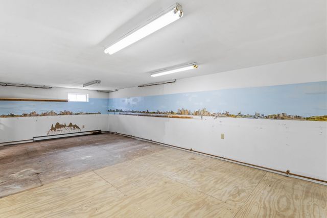 12 Colonial Circle, Hampton, NH 03842