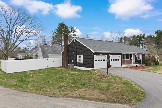 12 Colonial Circle, Hampton, NH 03842