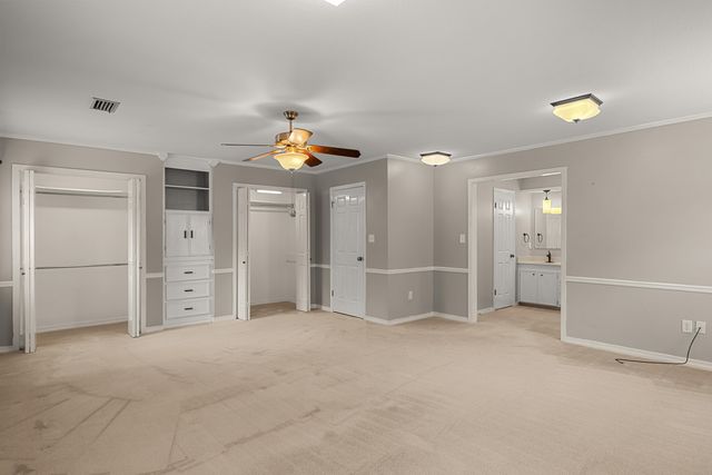 105 Merianne Dr., Hattiesburg, MS 39402