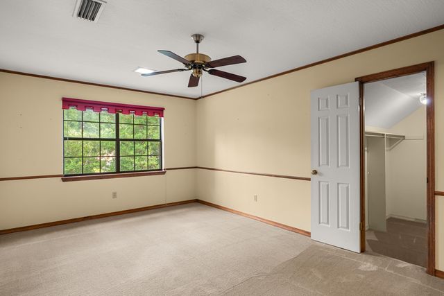 105 Merianne Dr., Hattiesburg, MS 39402
