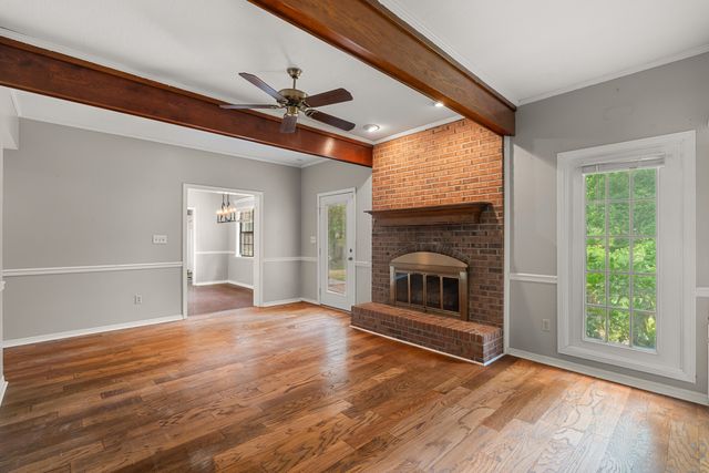 105 Merianne Dr., Hattiesburg, MS 39402