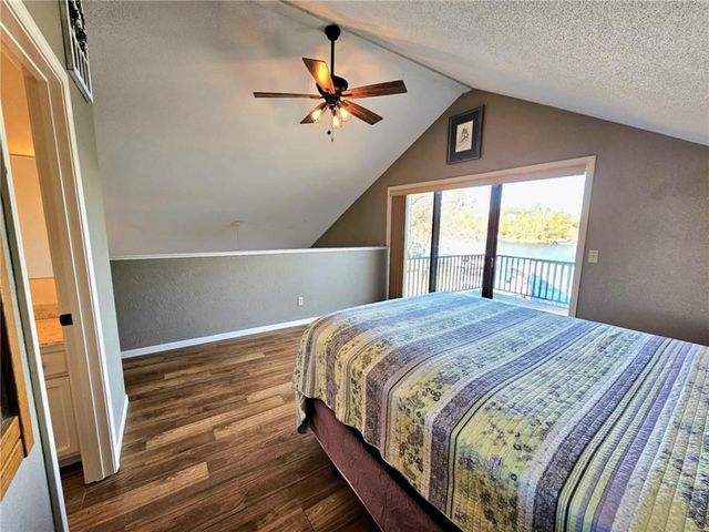 569 Sunrise Acres Point, Sunrise Beach, MO 65079