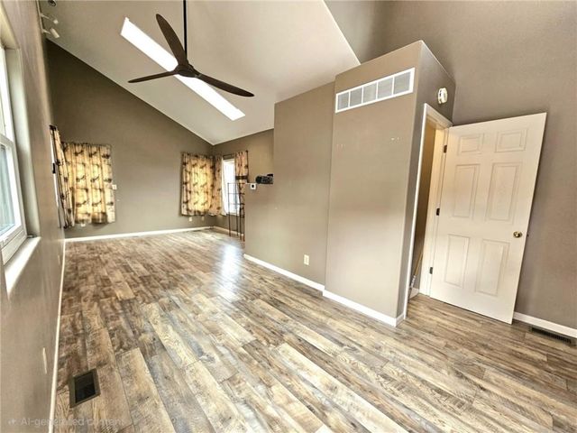 569 Sunrise Acres Point, Sunrise Beach, MO 65079