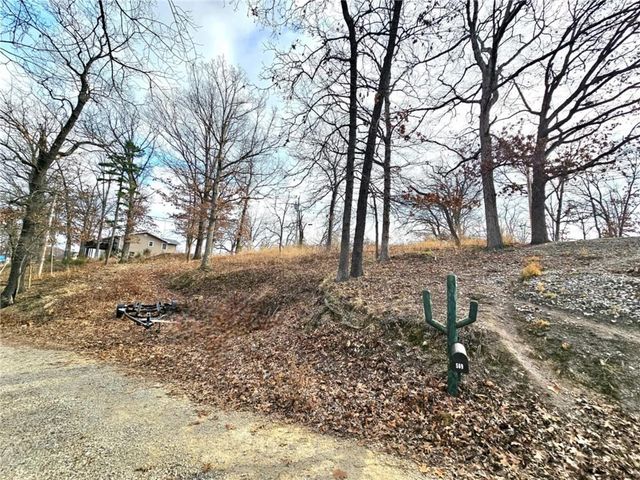 569 Sunrise Acres Point, Sunrise Beach, MO 65079