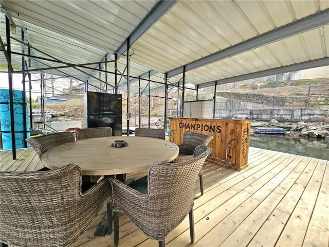 569 Sunrise Acres Point, Sunrise Beach, MO 65079