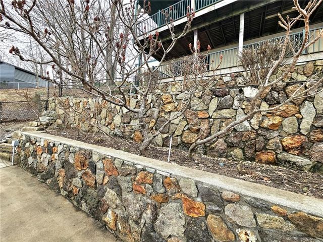 569 Sunrise Acres Point, Sunrise Beach, MO 65079