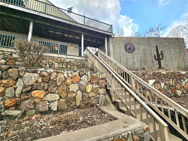 569 Sunrise Acres Point, Sunrise Beach, MO 65079