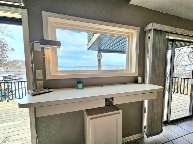 569 Sunrise Acres Point, Sunrise Beach, MO 65079