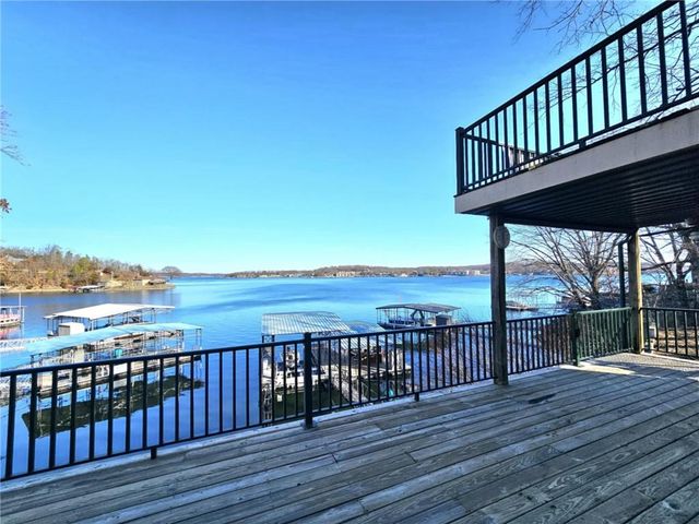 569 Sunrise Acres Point, Sunrise Beach, MO 65079