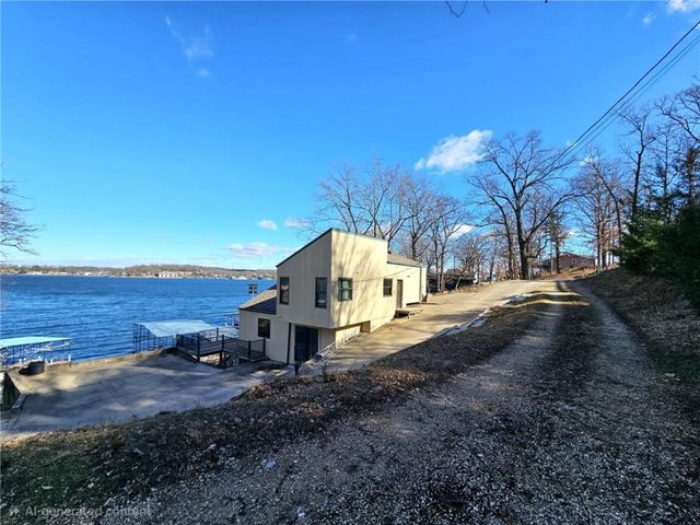 569 Sunrise Acres Point, Sunrise Beach, MO 65079