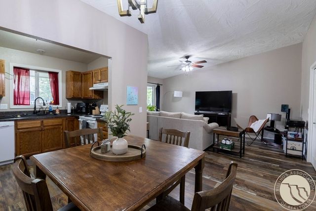 2826 Oakland DRIVE 10, Billings, MT 59102