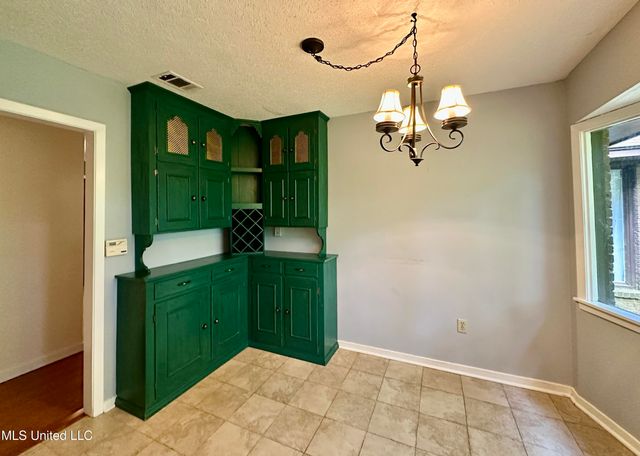 605 Herndon Hill, Clinton, MS 39056