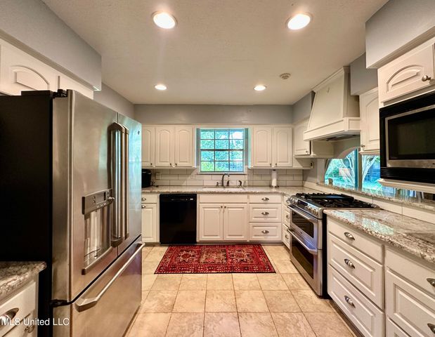 605 Herndon Hill, Clinton, MS 39056