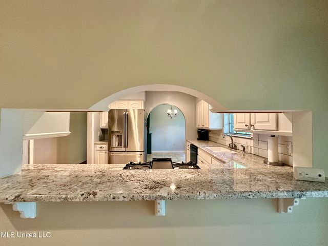 605 Herndon Hill, Clinton, MS 39056