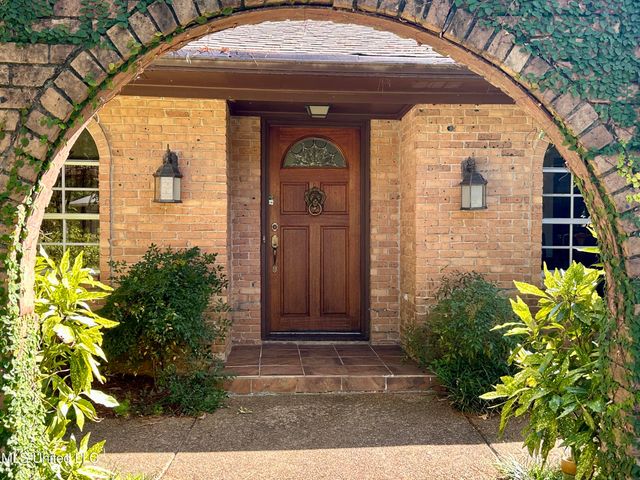 605 Herndon Hill, Clinton, MS 39056