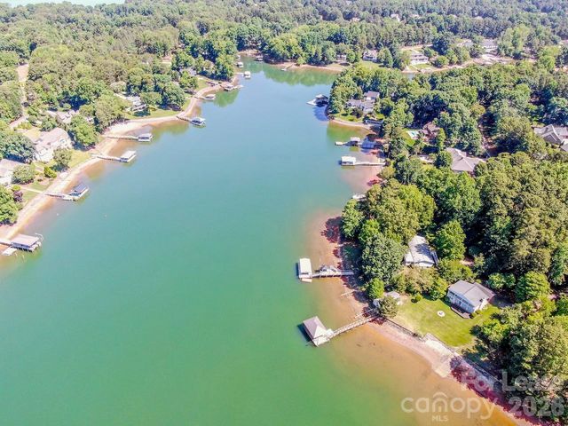 447 Kemp Road, Mooresville, NC 28117