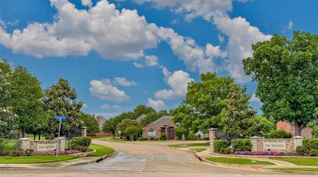 1771 Timber Ridge Circle, Corinth, TX 76210