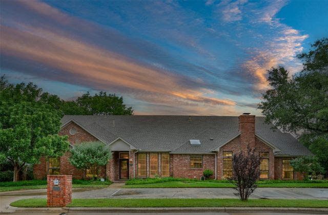 1771 Timber Ridge Circle, Corinth, TX 76210