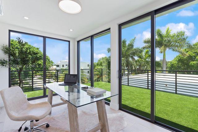 1418 NE 6th St, Fort Lauderdale, FL 33304