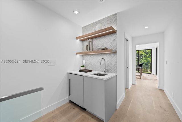 1418 NE 6th St, Fort Lauderdale, FL 33304