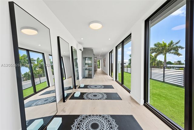 1418 NE 6th St, Fort Lauderdale, FL 33304