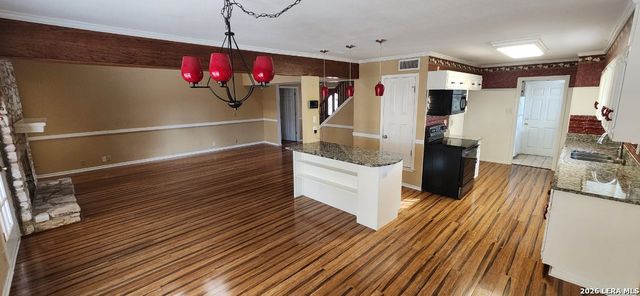 7731 Mary Carolyn, San Antonio, TX 78240