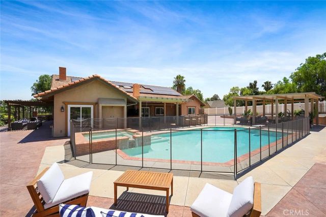 2785 State, Corona, CA 92881