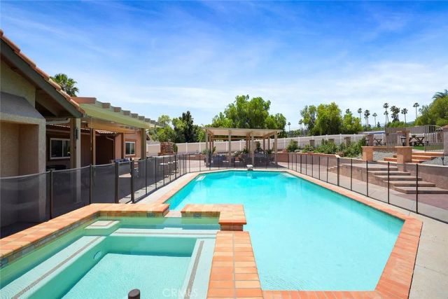 2785 State, Corona, CA 92881