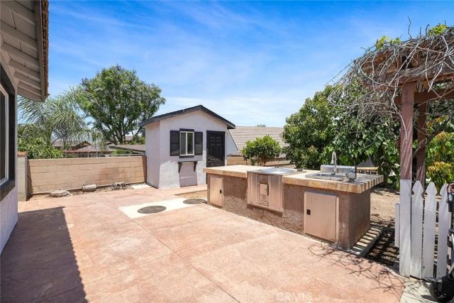 2785 State, Corona, CA 92881