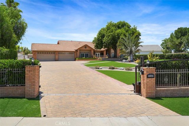 2785 State, Corona, CA 92881