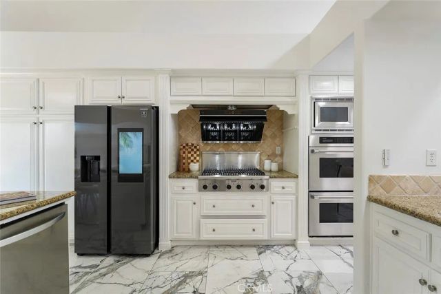 2785 State, Corona, CA 92881