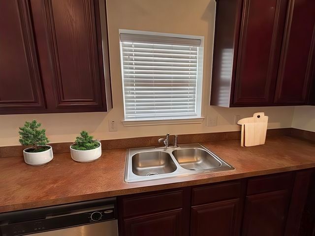 8135 Tierra Del Sol Road, Arlington, TX 76002