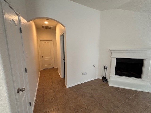 8135 Tierra Del Sol Road, Arlington, TX 76002