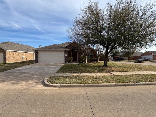 8135 Tierra Del Sol Road, Arlington, TX 76002