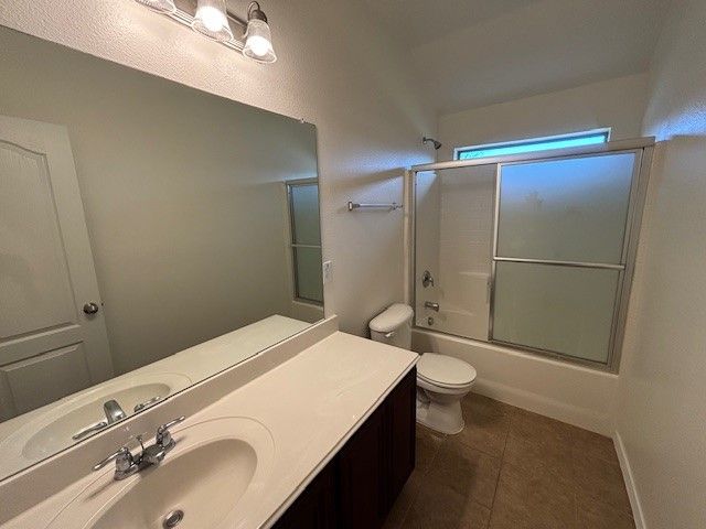 8135 Tierra Del Sol Road, Arlington, TX 76002