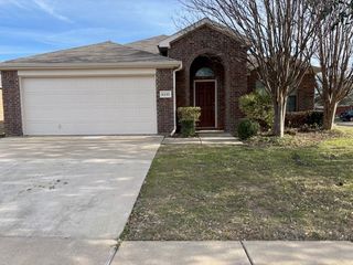 8135 Tierra Del Sol Road, Arlington, TX 76002