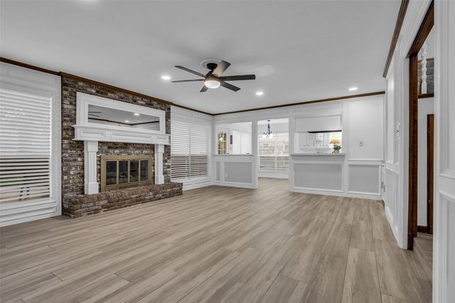 9 Devonshire Drive, Conroe, TX 77304