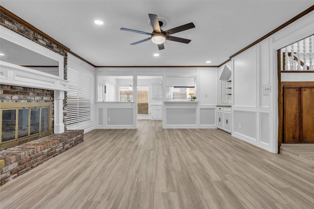 9 Devonshire Drive, Conroe, TX 77304