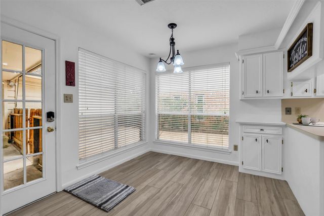 9 Devonshire Drive, Conroe, TX 77304