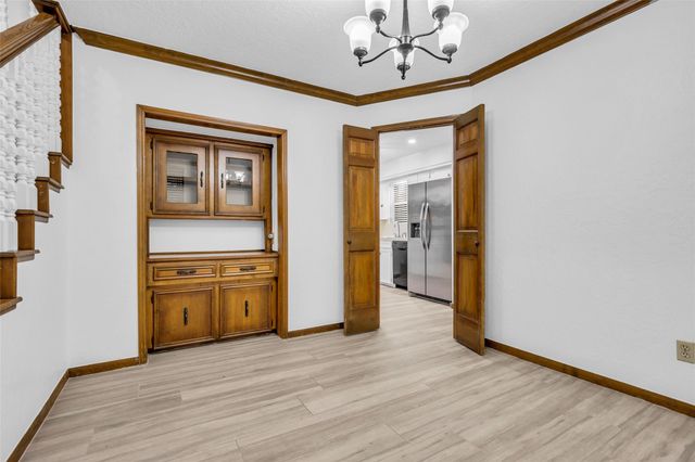 9 Devonshire Drive, Conroe, TX 77304