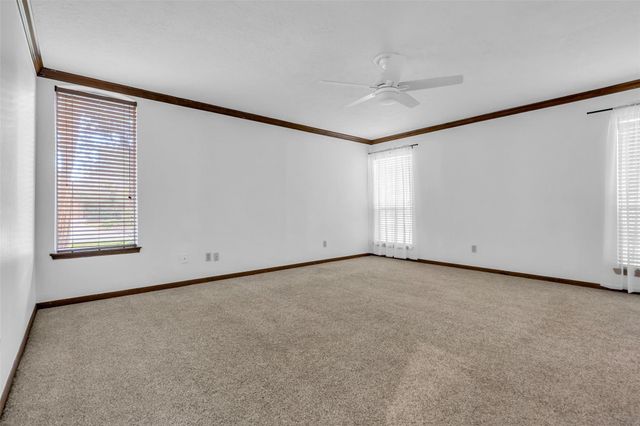 9 Devonshire Drive, Conroe, TX 77304