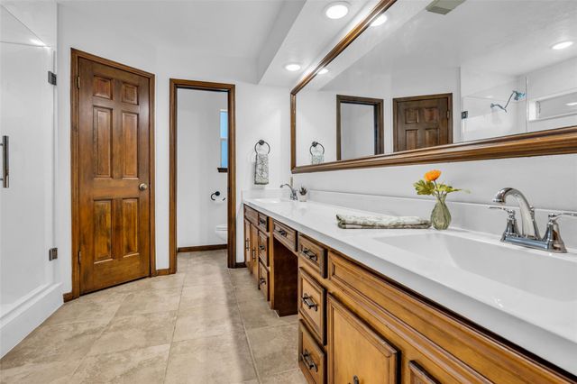 9 Devonshire Drive, Conroe, TX 77304