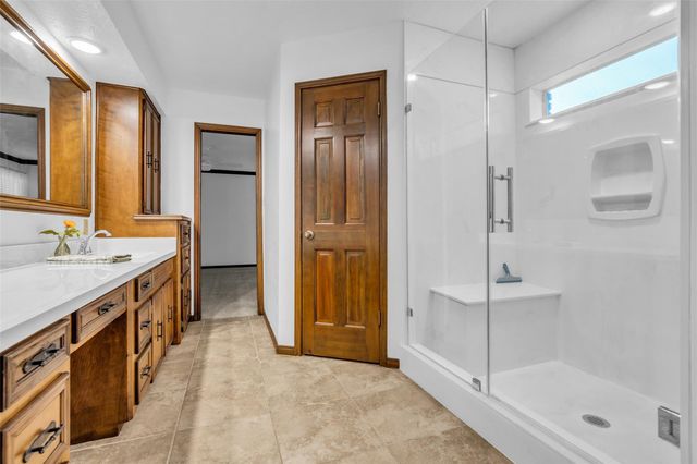 9 Devonshire Drive, Conroe, TX 77304