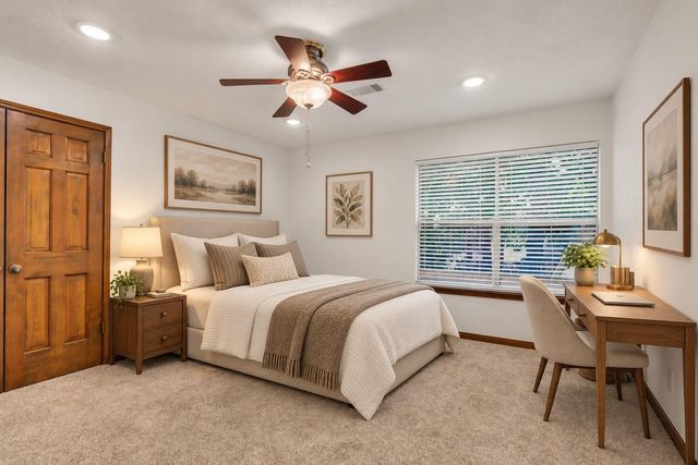 9 Devonshire Drive, Conroe, TX 77304