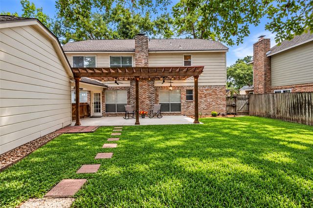 9 Devonshire Drive, Conroe, TX 77304