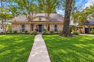 9 Devonshire Drive, Conroe, TX 77304