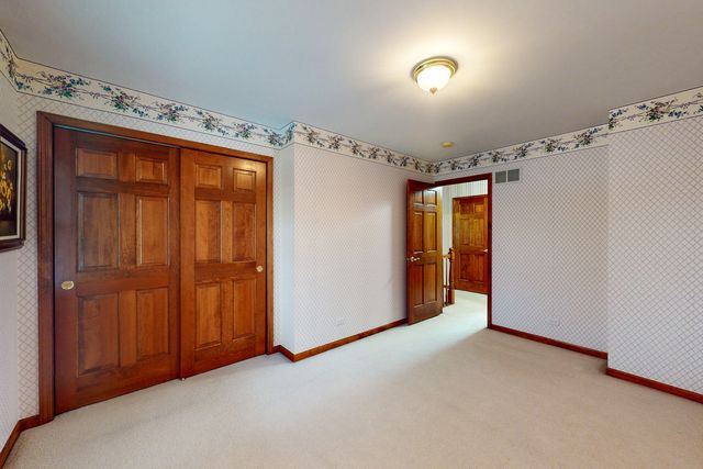 1803 River Ridge Circle, Naperville, IL 60565