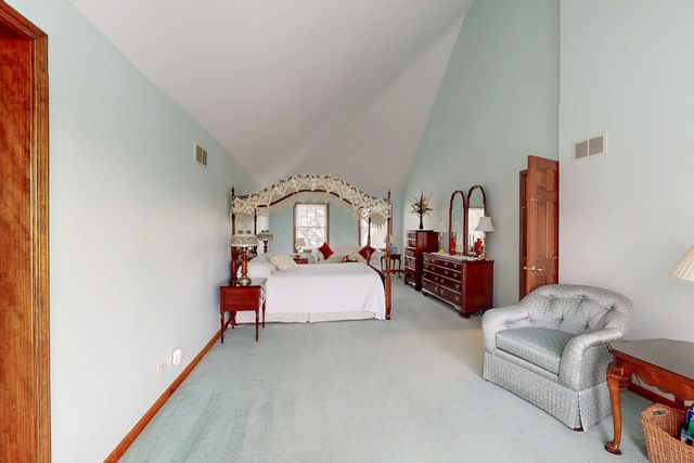 1803 River Ridge Circle, Naperville, IL 60565